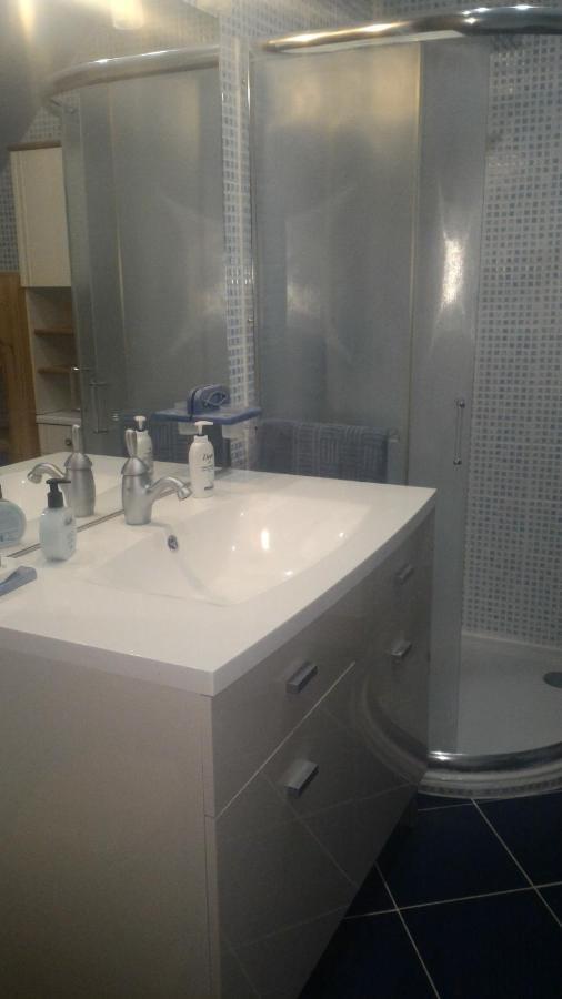 Bed and Breakfast Chambre Au Nuit Etoile Et Jacuzzi Prive Pleuven Экстерьер фото